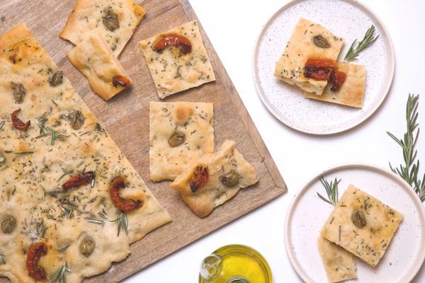 Recette : Focaccia avec le four W7 vapeur de Whirlpool