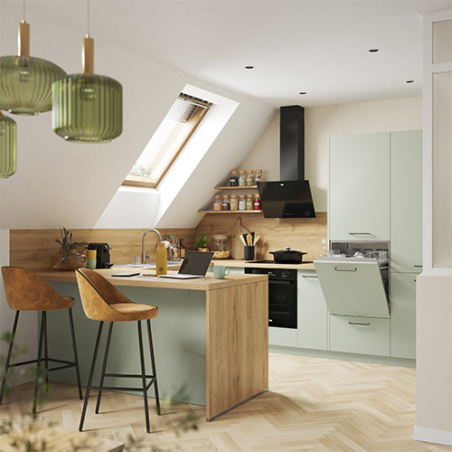 Cuisine familiale bois et vert, style campagne