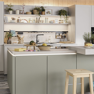 Cuisine semi-ouverte qui équilibre l’espace de travail fonctionnel et zone de vie conviviale